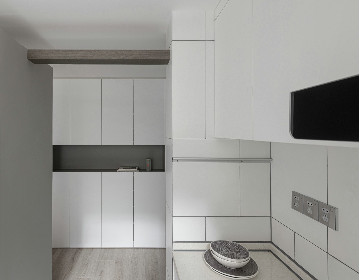 現(xiàn)代極簡風格室內(nèi)設計家裝案例-玄關 現(xiàn)代極簡風格室內(nèi)設計家裝案例-玄關