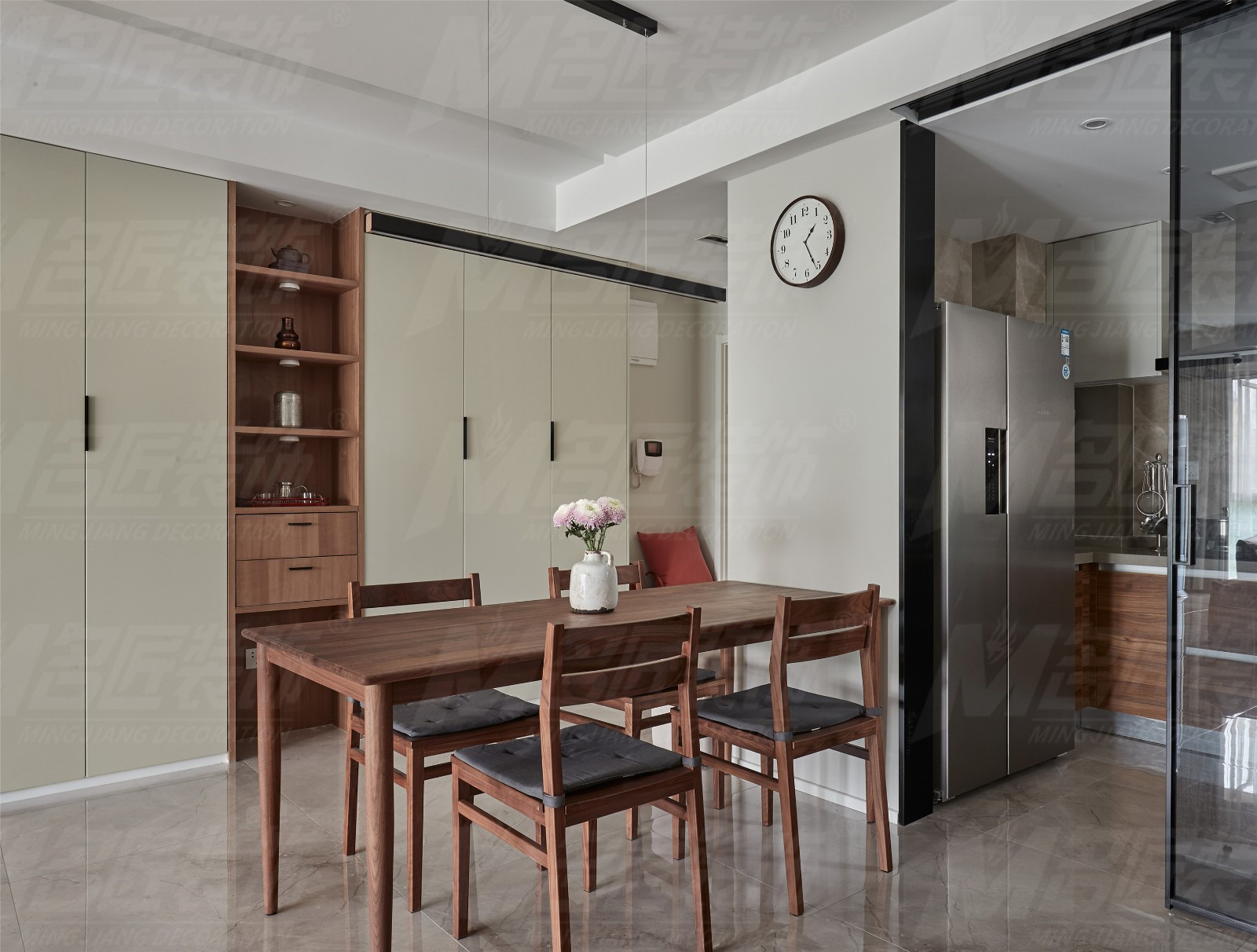 現(xiàn)代簡約風(fēng)格家裝設(shè)計室內(nèi)裝修效果圖-餐廳 現(xiàn)代簡約風(fēng)格家裝設(shè)計室內(nèi)裝修效果圖-餐廳