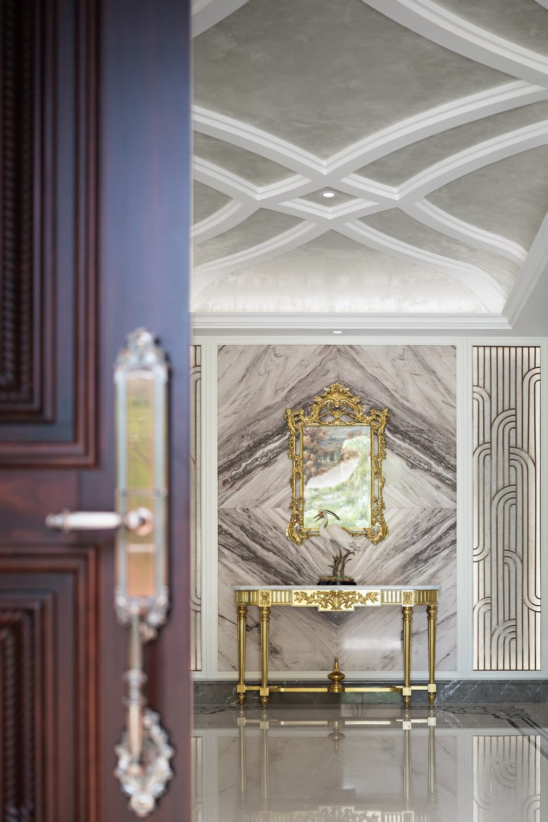 歐式奢華風格家裝設計室內裝修效果圖-玄關 歐式奢華風格家裝設計室內裝修效果圖-玄關