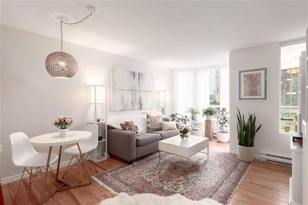 廣州市中山三路小區現代簡約風格二居室裝修案例