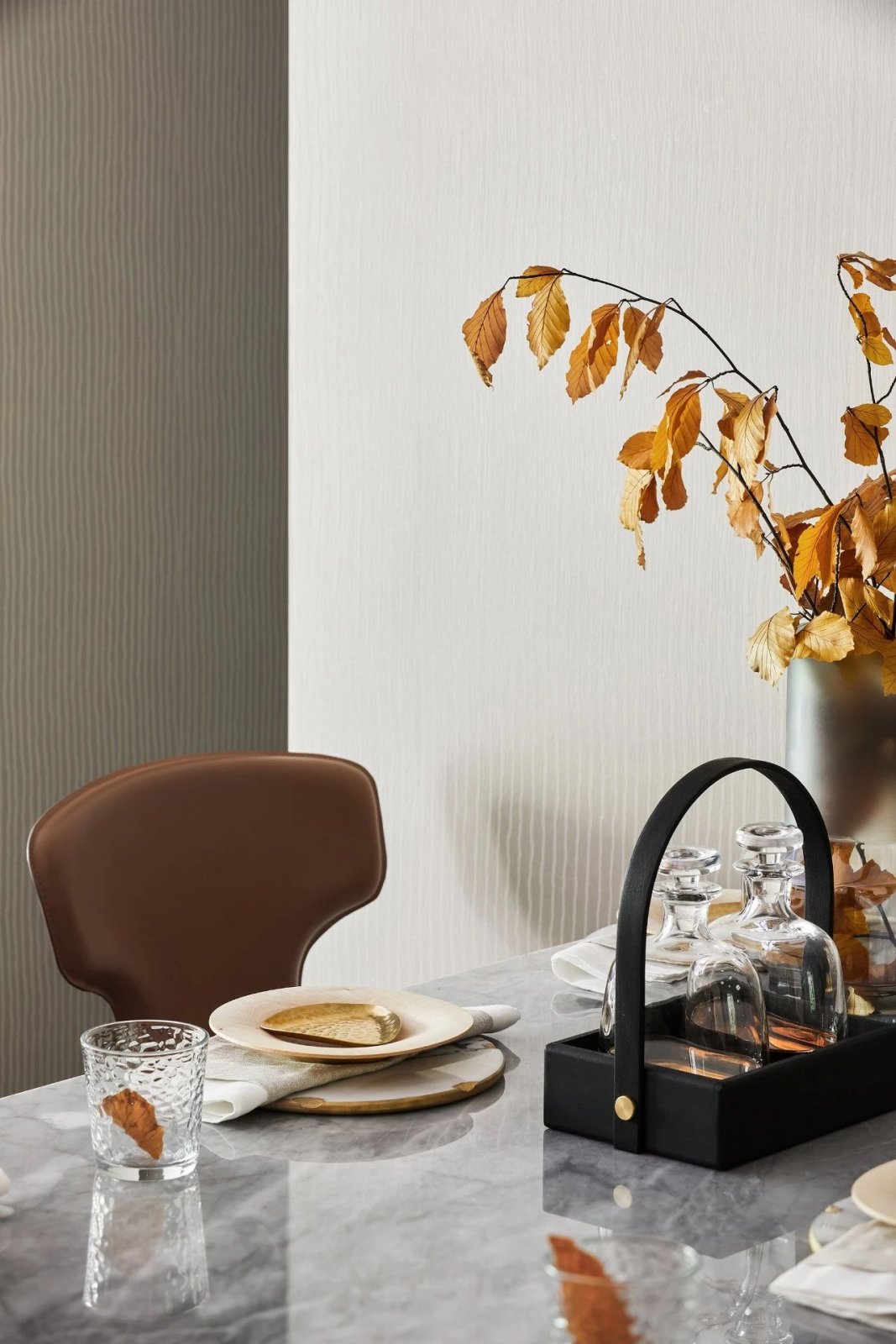 輕奢簡約風格室內設計家裝案例-餐廳餐桌 輕奢簡約風格室內設計家裝案例-餐廳餐桌