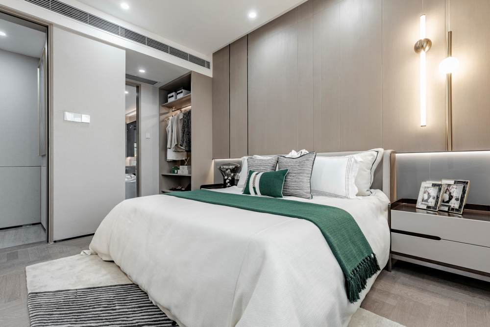 現(xiàn)代輕奢風(fēng)格室內(nèi)設(shè)計(jì)家裝案例-主臥 現(xiàn)代輕奢風(fēng)格室內(nèi)設(shè)計(jì)家裝案例-主臥