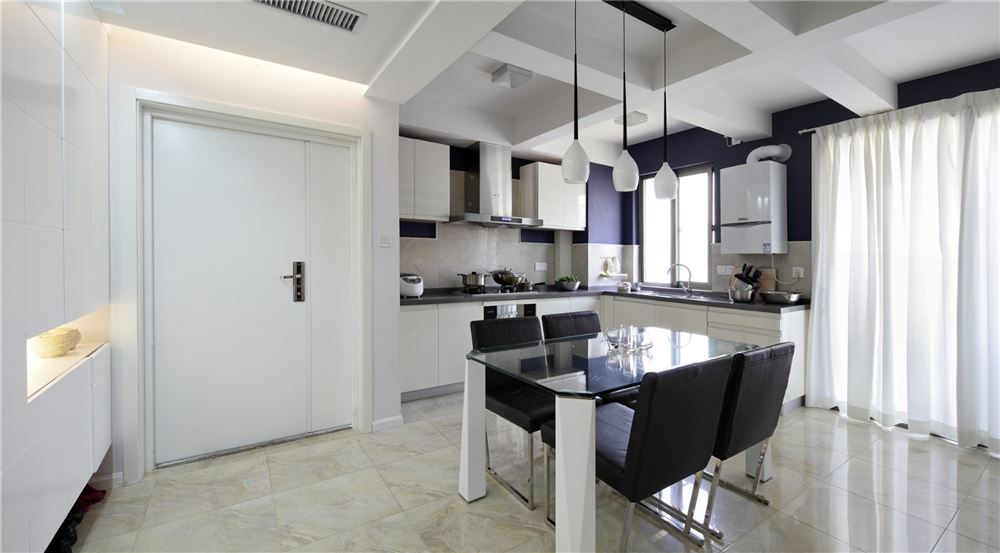 廣州市文明路小區(qū)其他三居室裝修案例