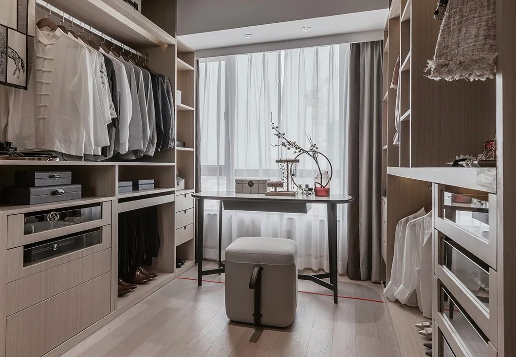 新中式風格家裝設計室內(nèi)裝修效果圖-衣帽間 新中式風格家裝設計室內(nèi)裝修效果圖-衣帽間